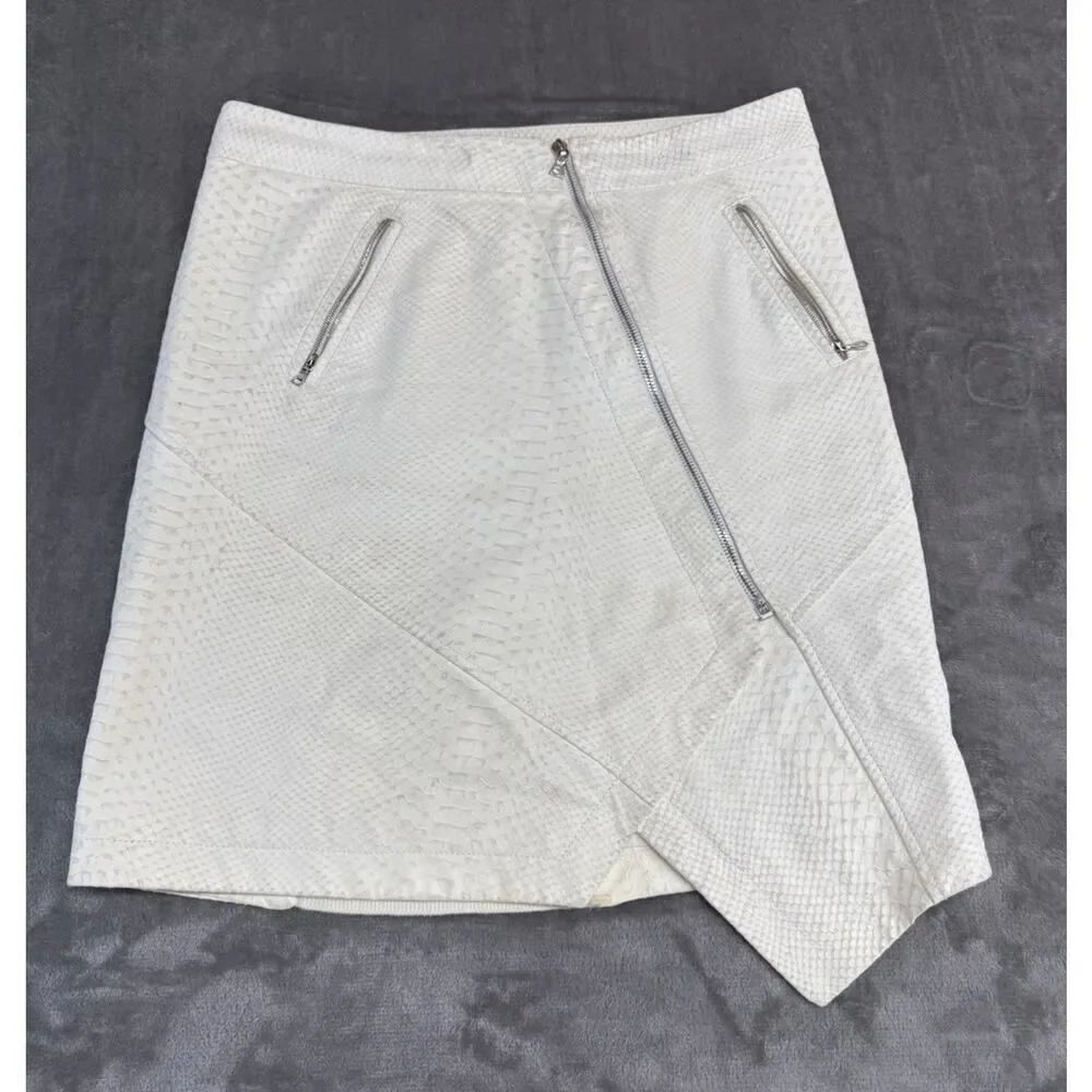Yigal Azrouël Ivory Leather Skirt Size 8 Asymmetrical Zip Snake Texture